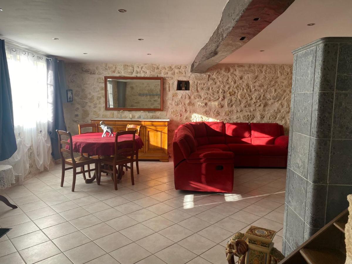 8 Personnes * Sainte-Croix-du-Mont